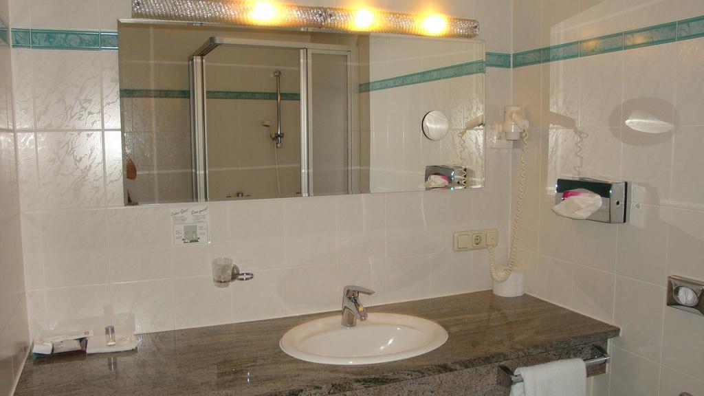 Hotel Burg-Muehle Gelnhausen Room photo